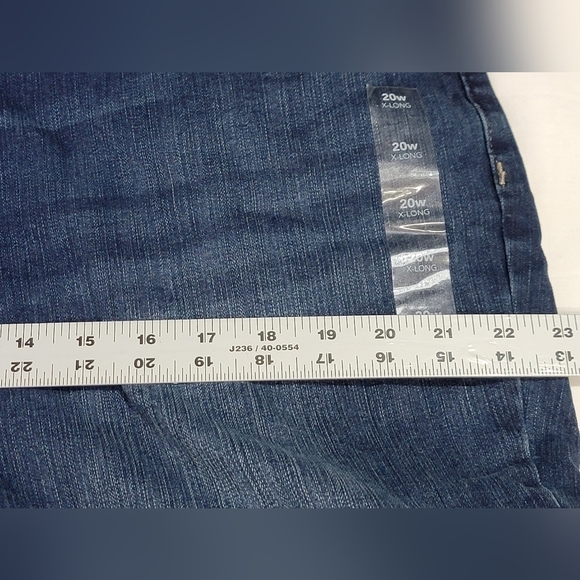 m jeans by maurices™ Classic Slim Boot Curvy High Rise Jean Size 20 X-Long - Picture 8 of 12